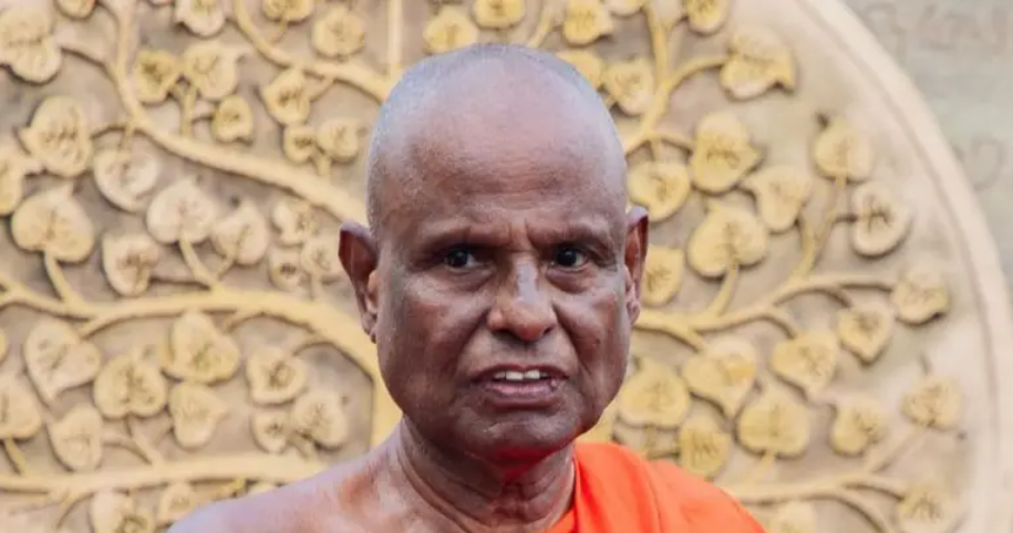 15 හැවිරිදි දැරියක බරපතළ ලිංගික හිංසනයට ලක්කිරීමේ සිද්ධියේ සැකකරුවෙකු ලෙස අටමස්ථානාධිපති පල්ලේගම හේමරතන හිමි නම් කරයි