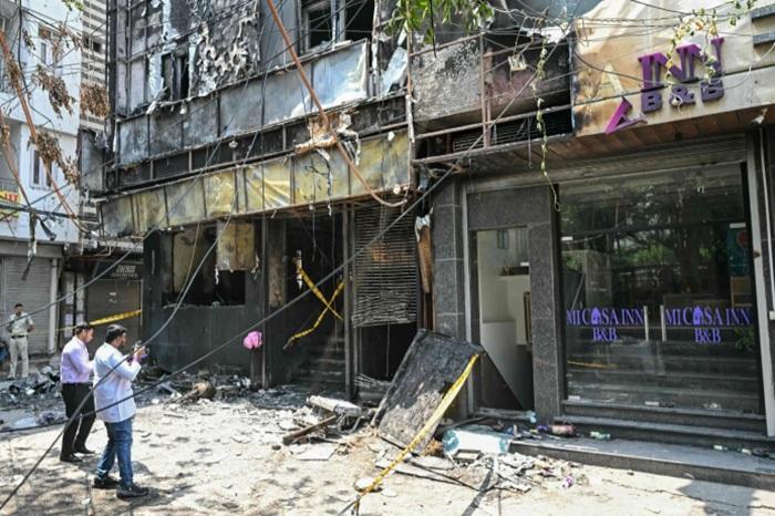 21 persons, including foreigners, killed in New Delhi hotel fire