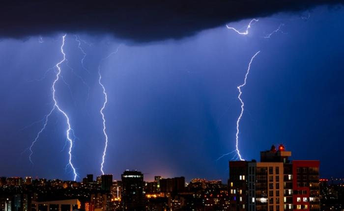 Severe lightning advisory : Red alert issued to 21 districts