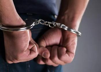 කොලොන්නාව නගර සභාවේ මාලිමා මන්ත්‍රිනියගේ පුතාව කුඩුත් එක්ක අල්ලයි! Sri Lanka Latest News