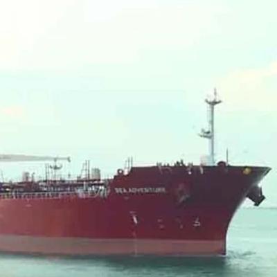 විදුලිබල උත්පාදනයට අවශ්‍ය දැවිතෙල් නෞකාවක් දිවයිනට