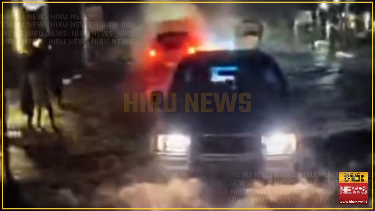 වැල්ලවාය - කොළඹ ප්රධාන මාර්ගය ස්ථාන කිහිපයකින් ජලයෙන් යට වෙයි