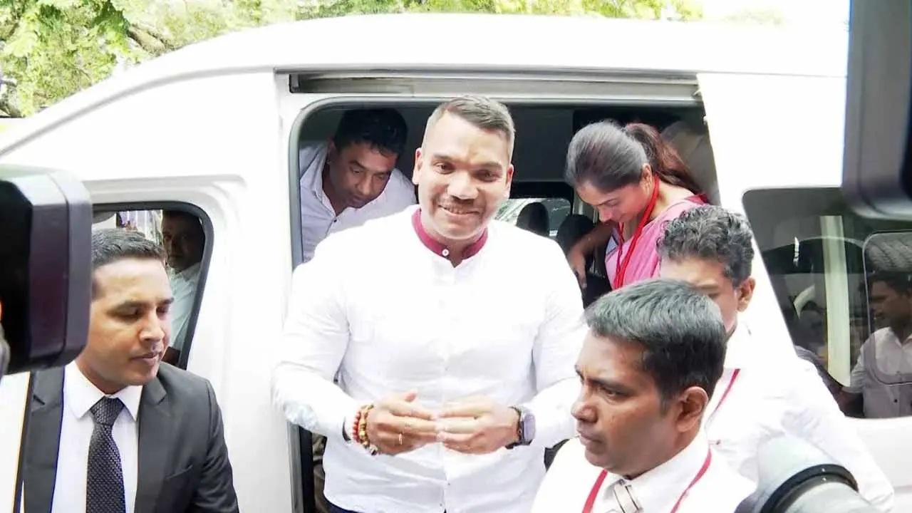 නාමල්ට ලෙඩ පිට ලෙඩ.. තවත් නඩුවක සැකකරුවෙක් කරයි..