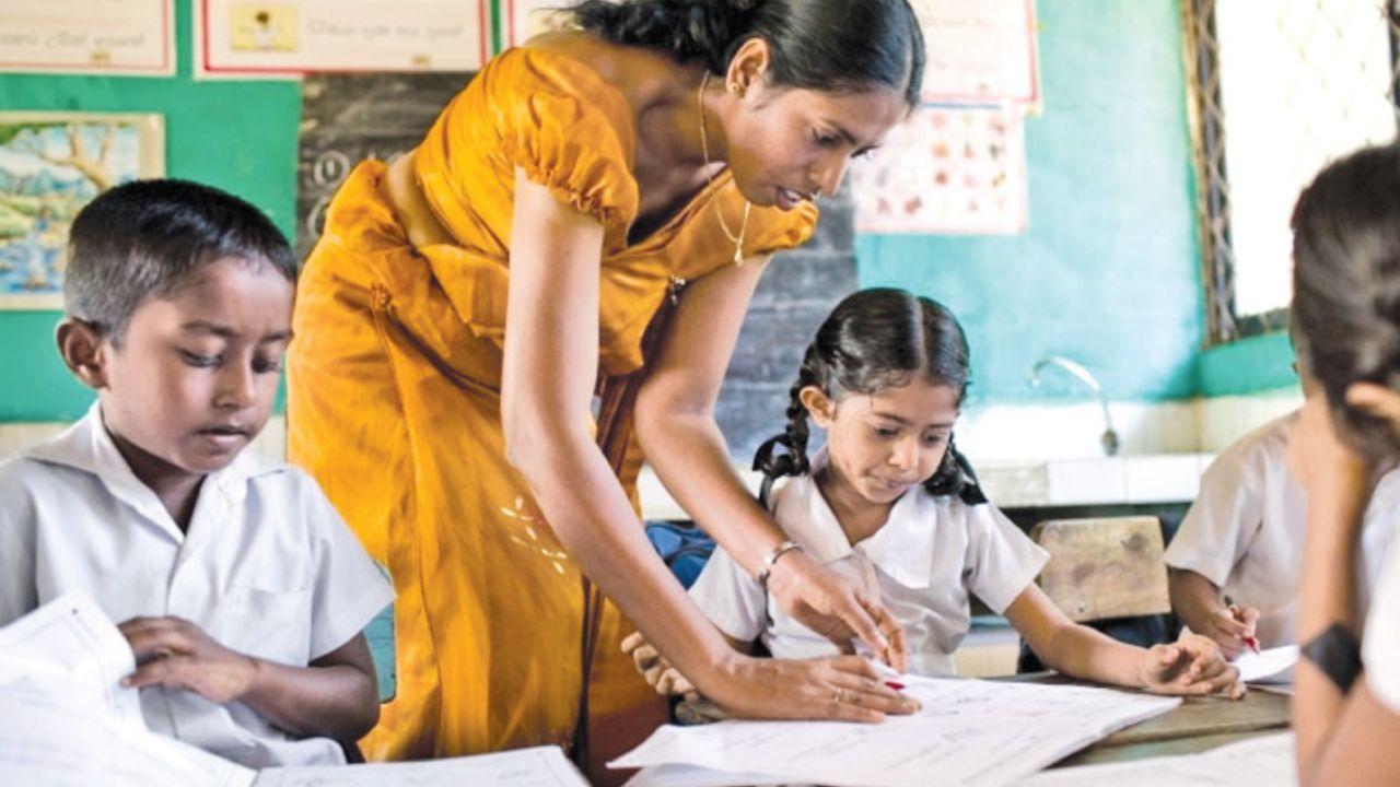 ගුරු සේවයට බඳවා ගැනීම සඳහා පළමු වටයේ 17,000කට කැඳවීම්