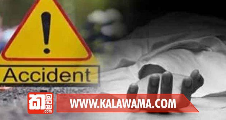 වාද්දූවේදී මෝටර් රථයක් දුම්රියක ගැටී බිහිසුණු අනතුරක්