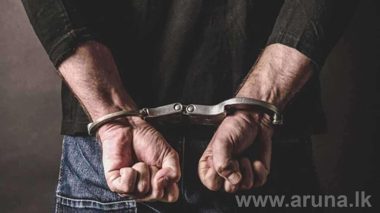 කරන්දෙණිය සුද්දාගේ සහෝදරයා ඉන්දියාවේදී අත්අඩංගුවට